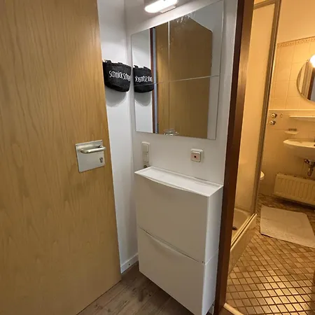 Urban Oasis 3*